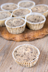 Cookies and cream cheesecakes in muffin forms