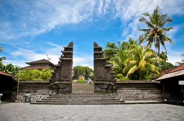 Wandcirkels aluminium Entrance in Tanah Lot Temple on Bali, Indonesia. © Aleksandar Todorovic
