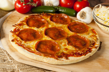 Classic Homemade Italian Pepperoni Pizza