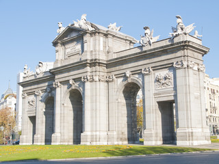 Fototapeta na wymiar Madrid Puerta de Alcala