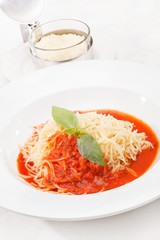 Pasta with tomato sauce