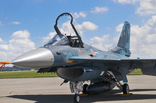 F-2戦闘機