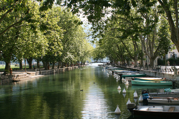 Pont des amours et canal du Vassé