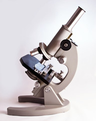 Microscope