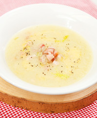 cream soup with bacon