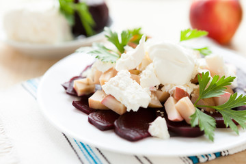 salad with beets and apples