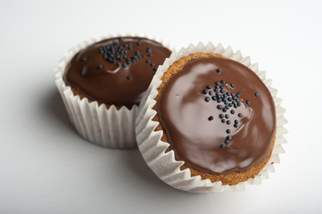  Muffins with chocolate