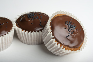  Muffins with chocolate