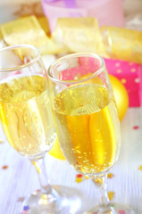 champagne flutes
