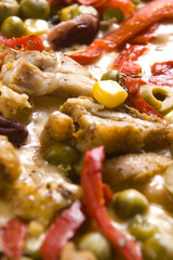 Pizza with chicken, pepper and olives
