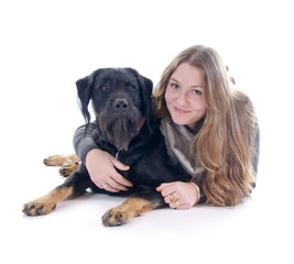 Teenager mit Hund