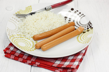 saucisses et riz