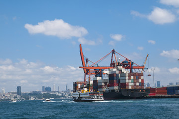 Y&uuml;k Limanı ve Gemi , Harem