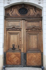 Porte cochère parisienne