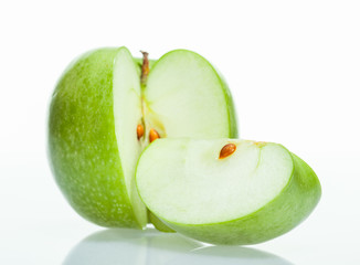 Sliced green apple