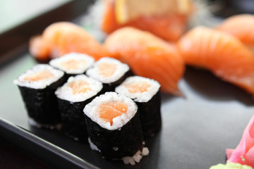 Salmon Sushi set