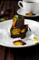 Brownie with lemon cream