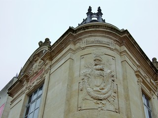 Fototapeta na wymiar Historyczny budynek w Chalons en Champagne we Francji