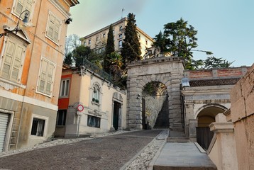 Fototapeta na wymiar arch świętuje bollani Udine