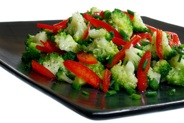 Broccoli salad with red paprika