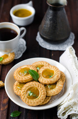 Fototapeta na wymiar Shortbread cookies with lemon jam