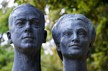 bronze sculpture of a couple