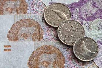 The different banknotes and coins from Croatia