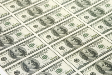 100 dollars