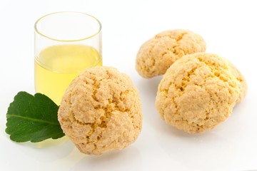 biscotti al limoncello e scorzette di limone