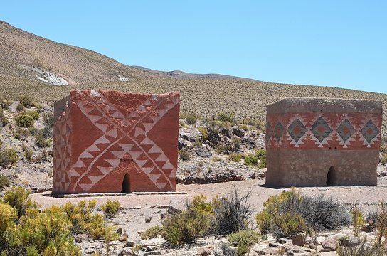 Chullpas - Tombeaux de notables dans l'Altiplano