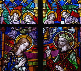 Obraz premium St. Mary crowned by angels