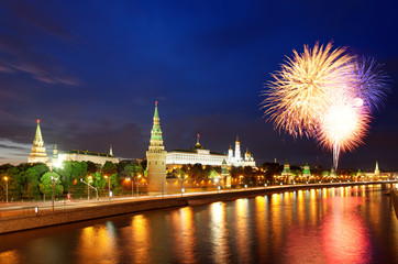 Fototapeta na wymiar Fajerwerki nad Kremla