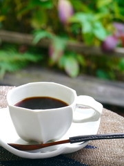 テラスのコーヒーカップ