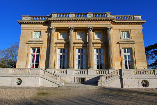 Le Petit Trianon Bleu