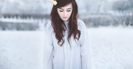 Fototapeta kobieta młoda zima modelka śliczna delikatna moda obraz