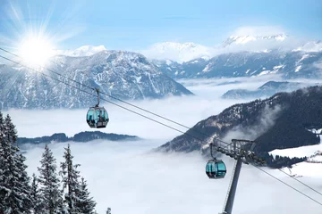 Fototapete berge skilift © karepa