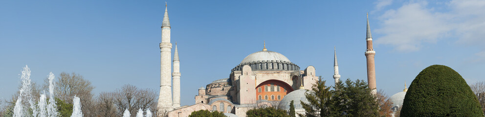 Fototapeta na wymiar Widok z Hagia Sophia w Stambule Turcja
