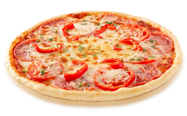 Salami pizza with tomatoes and red pepper
