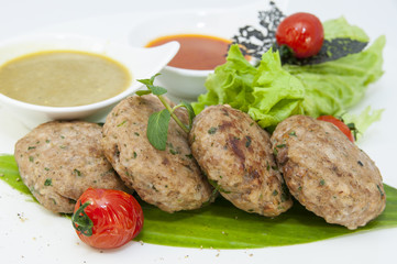 Биточки мясные