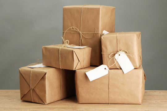 parcels boxes with kraft paper,