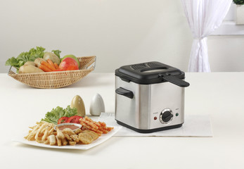 Let's do your french fry by using deep fryer machine