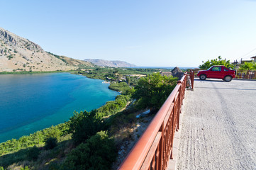 Fototapeta na wymiar Kournas jezioro, wyspa Kreta