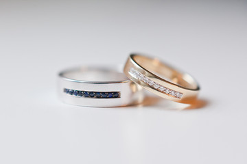 gold wedding rings