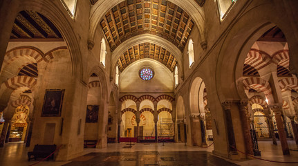 Fototapeta na wymiar Meczet-Katedra w Kordobie w Hiszpanii.
