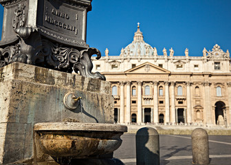 Fontana in Piazza San Pietro, Roma