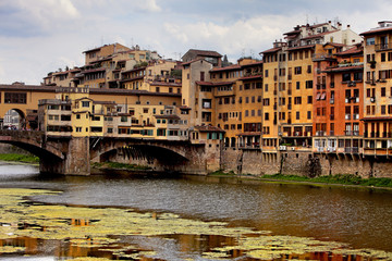 Fototapeta na wymiar Ponte Vechio we Florencji