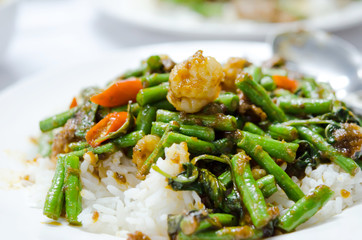 stir fry  chinese cowpea and shrimp