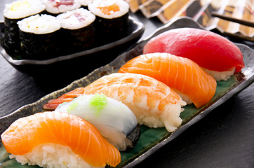 sushi und rolls