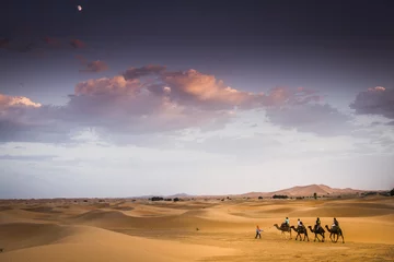 Fotobehang Caravan in de woestijn © Nicola_Del_Mutolo