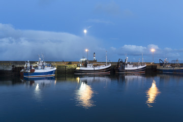 Fototapeta premium Fraserburgh Harbour Moonlight